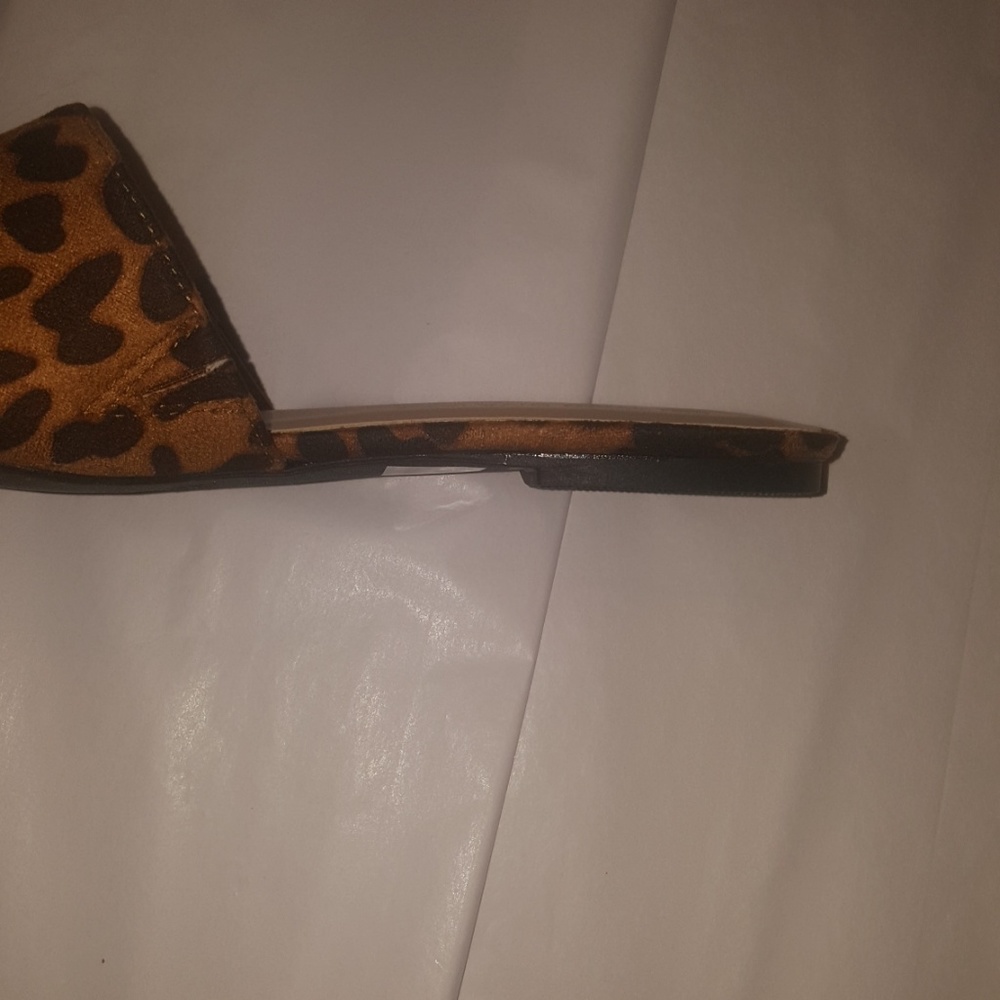 Mandie Leopard Mule Flats 6.5 & 7.5 8.5 - Picture 2 of 6
